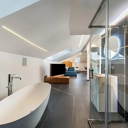 App 304 Palazzo Cavour Apartment Bolzano Exterior photo