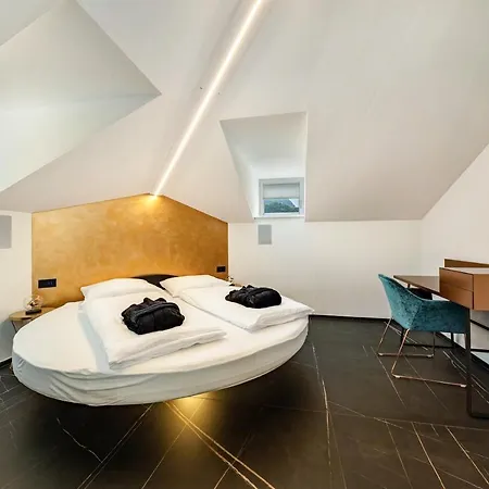 App 304 Palazzo Cavour Apartment Bolzano Exterior photo