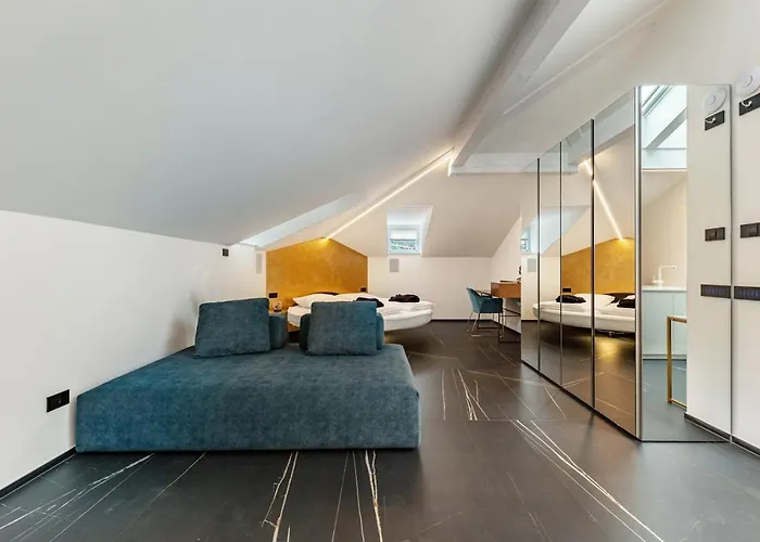 App 304 Palazzo Cavour